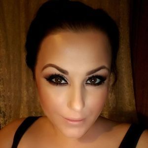 Meet your Posher, Lina